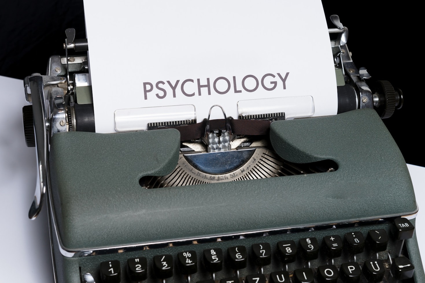 How Psychology Influences Everyday Decision-Making